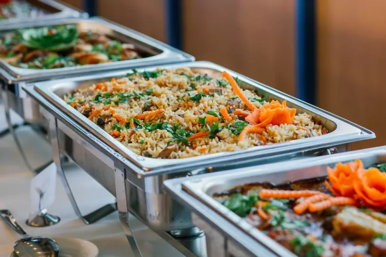 Traiteur pour repas de famille de 20 convives avec plats et desserts faits maison, Montagny, L'Escapade